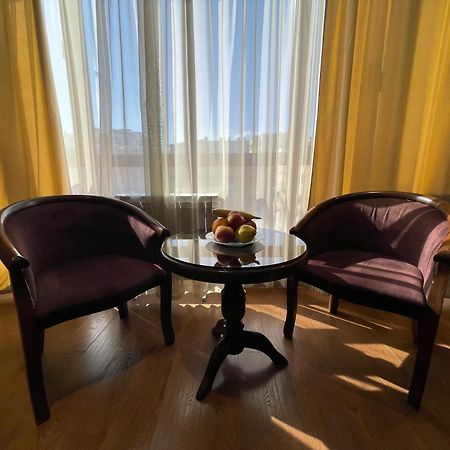 Apartment In Yerevan City Center Republic Square Self Check-In Ngoại thất bức ảnh