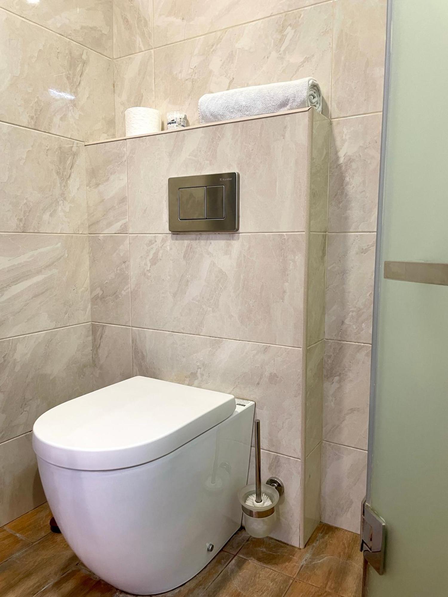 Apartment In Yerevan City Center Republic Square Self Check-In Ngoại thất bức ảnh